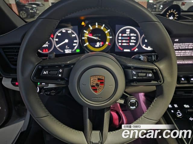 Porsche 911 (992) Carrera 4 GTS кабриолет, 2023 14