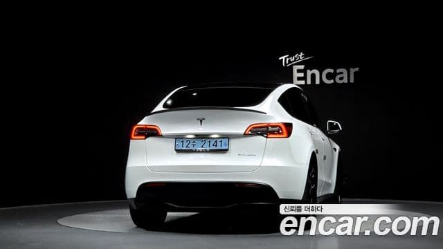 Tesla модель Y Long Range AWD, 2021 3