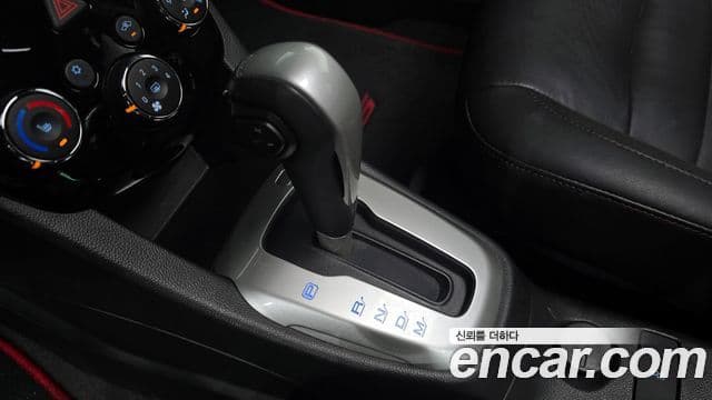 Chevrolet(GM대우) 아베오 хэтчбек 1.4 турбо RS, 2015 9