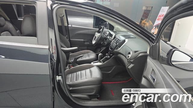 Chevrolet(GM대우) 아베오 хэтчбек 1.4 турбо RS, 2015 10