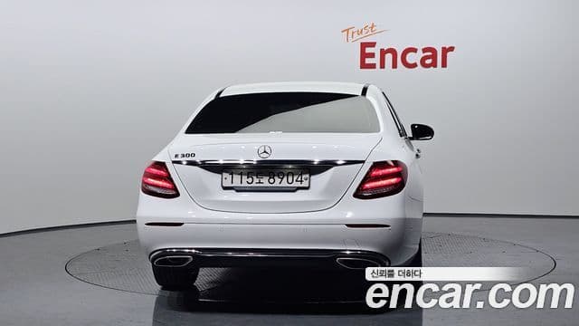 Mercedes-Benz E-класс W213 Avantgarde, 2019 4