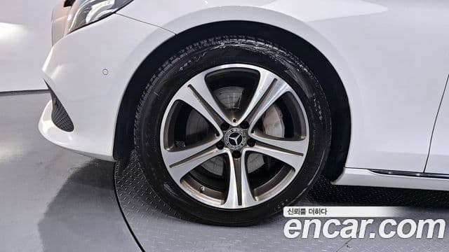 Mercedes-Benz E-класс W213 Avantgarde, 2019 все фото