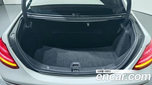 Mercedes-Benz E-класс W213 Avantgarde, 2019 20