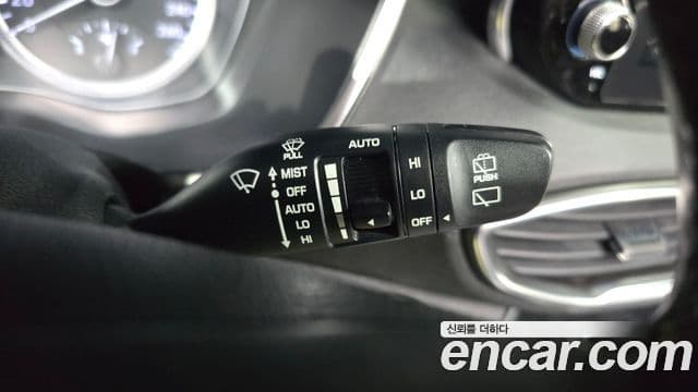 Hyundai Santa Fe TM Exclusive Special, 2019 17