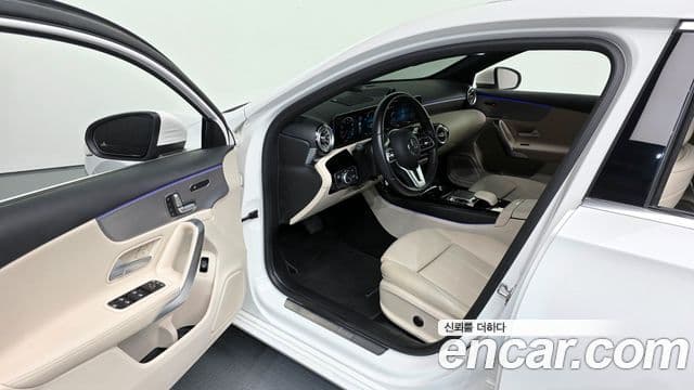 Mercedes-Benz A-класс W177 A250 4MATIC седан, 2020 10