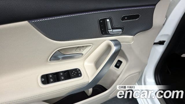 Mercedes-Benz A-класс W177 A250 4MATIC седан, 2020 11