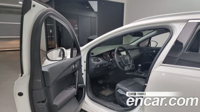 Peugeot 508SW 1.6 e-HDi Active, 2015 11
