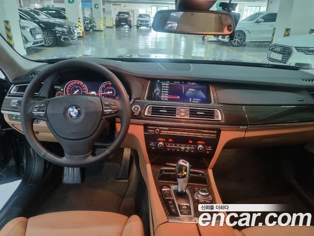 BMW 7시리즈 (F01), 2013 7