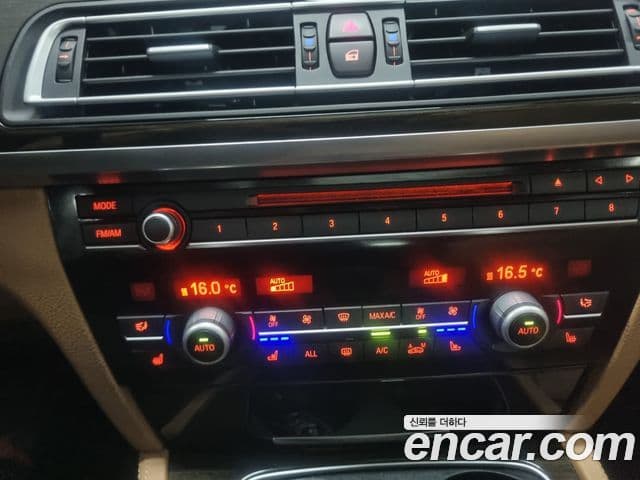 BMW 7시리즈 (F01), 2013 16