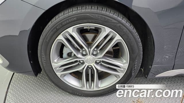 Hyundai Grandeur IG Premium, 2018 все фото