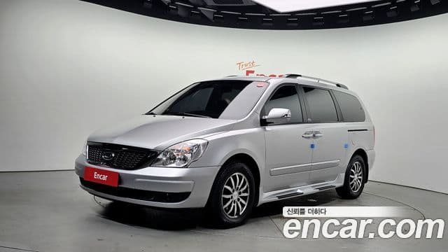 Kia Carnival R President, 2011 1