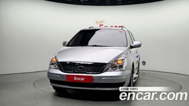 Kia Carnival R President, 2011 3