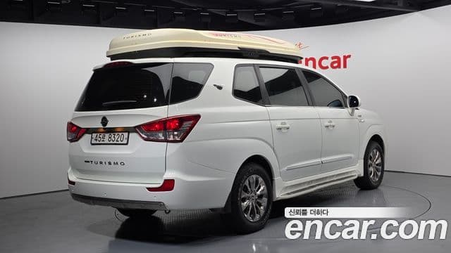 KG모빌리티(SsangYong) Korando 투리스모 4WD outdoor Edition 9인승, 2017 2