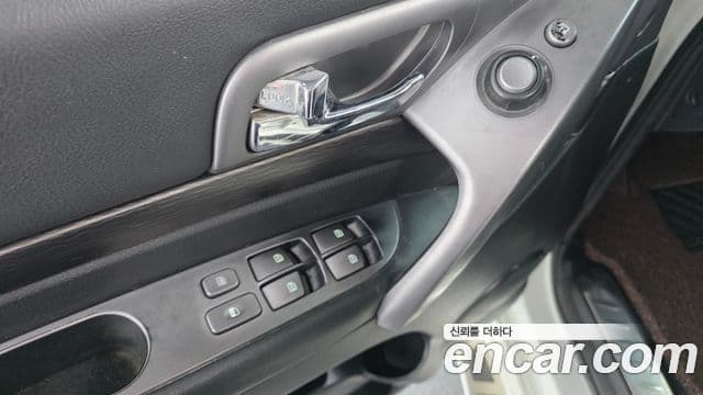 KG모빌리티(SsangYong) Korando 투리스모 4WD outdoor Edition 9인승, 2017 12