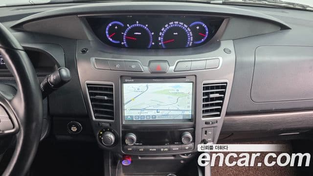 KG모빌리티(SsangYong) Korando 투리스모 4WD outdoor Edition 9인승, 2017 15