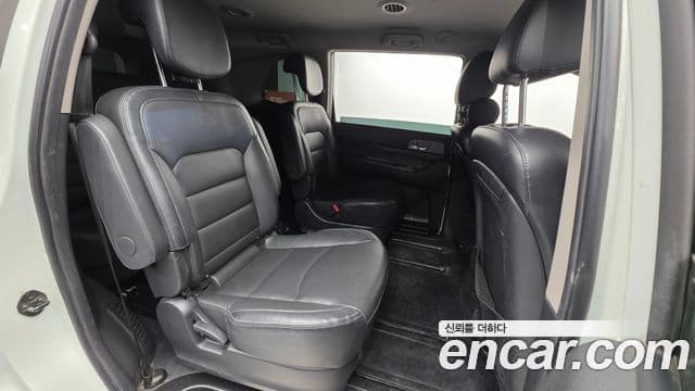 KG모빌리티(SsangYong) Korando 투리스모 4WD outdoor Edition 9인승, 2017 19