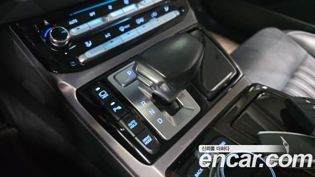 Genesis EQ900 Luxury, 2018 9