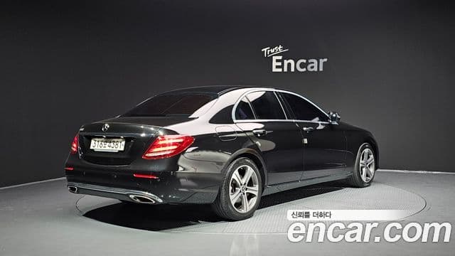 Mercedes-Benz E-класс W213 Avantgarde, 2019 2