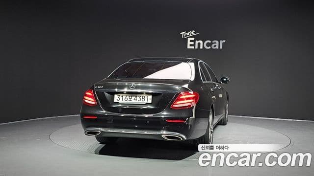 Mercedes-Benz E-класс W213 Avantgarde, 2019 4