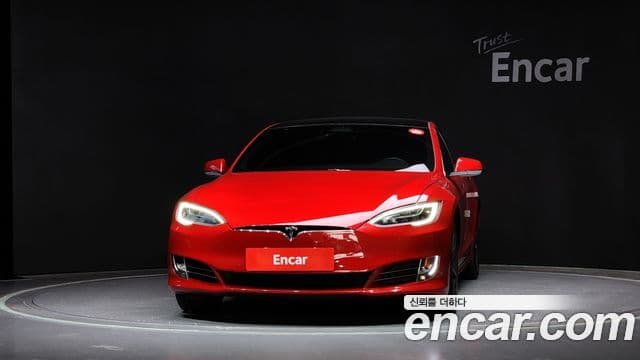 Tesla модель S, 2019 3