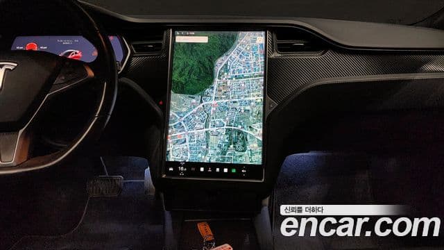 Tesla модель S, 2019 14