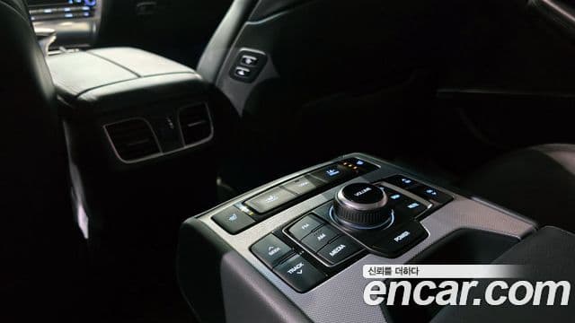 Genesis G80 Luxury, 2018 17