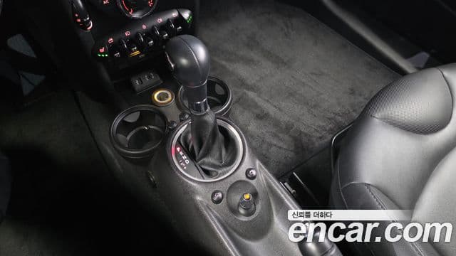 Mini Cooper Brick Lane Edition, 2013 9