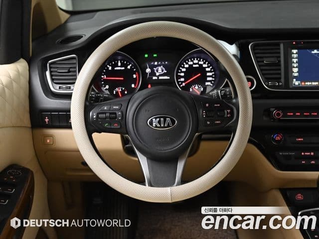Kia All New Carnival Prestige, 2015 13