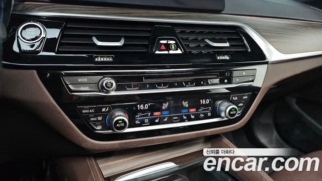 BMW 5시리즈 (G30) 530i xDrive M Sport Plus, 2017 16