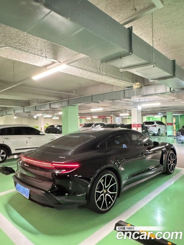 Porsche 타이칸 базовый, 2025 все фото