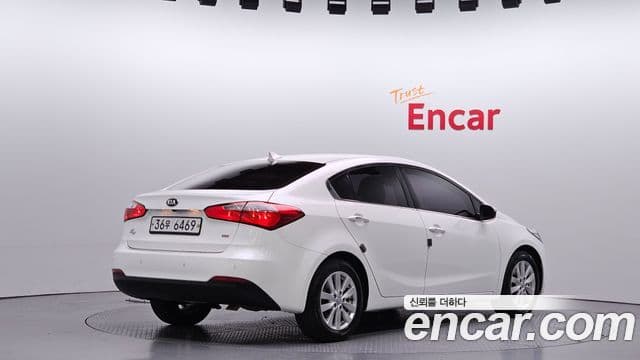 Kia K3 Trendy, 2013 2