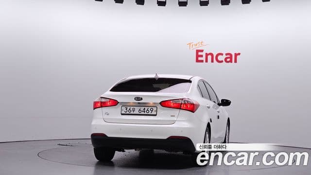 Kia K3 Trendy, 2013 4