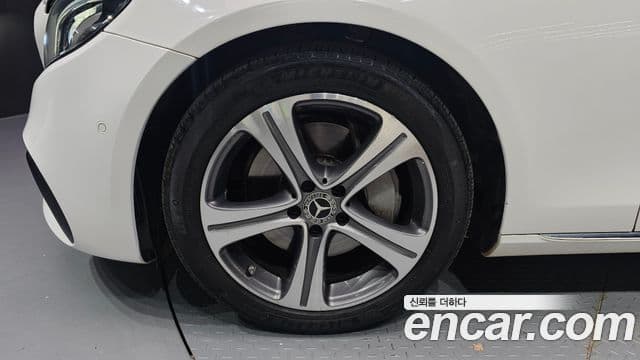 Mercedes-Benz E-класс W213 Avantgarde, 2019 все фото