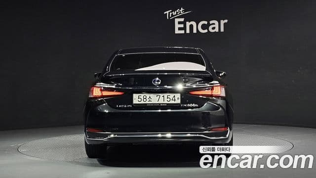 Lexus ES300h 7세대 Executive, 2019 4