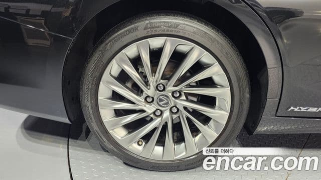 Lexus ES300h 7세대 Executive, 2019 все фото