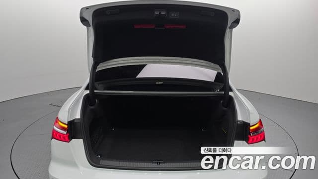 Audi A6 (C8) Premium, 2023 20