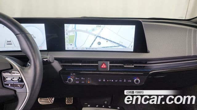 Kia EV6 GT Line, 2022 14