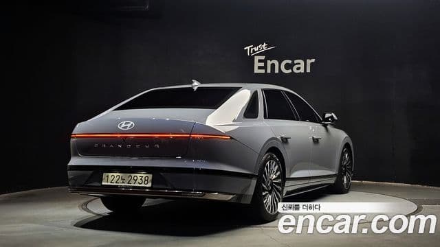 Hyundai Grandeur (GN7) Calligraphy, 2024 2