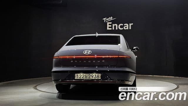 Hyundai Grandeur (GN7) Calligraphy, 2024 4