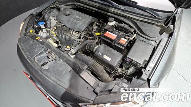 Hyundai Avante AD 1.6 GDI Smart, 2016 6