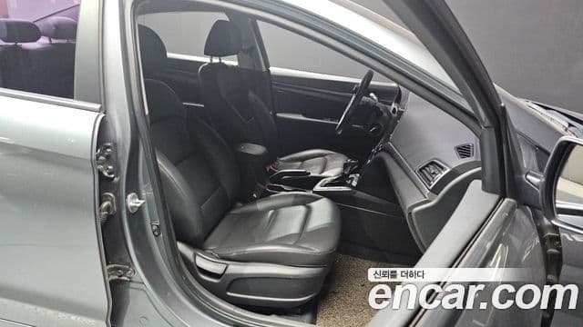 Hyundai Avante AD 1.6 GDI Smart, 2016 11