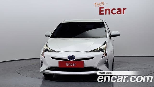 Toyota 프리우스 4세대 1.8 E, 2018 3