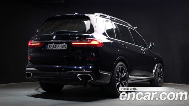 BMW X7 (G07) xDrive 40i M Sport 6인승, 2022 2