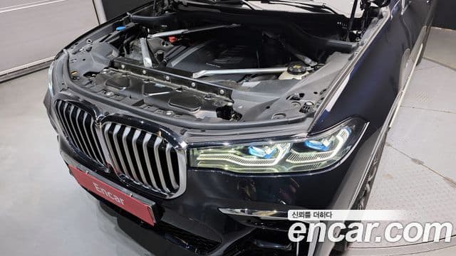 BMW X7 (G07) xDrive 40i M Sport 6인승, 2022 6