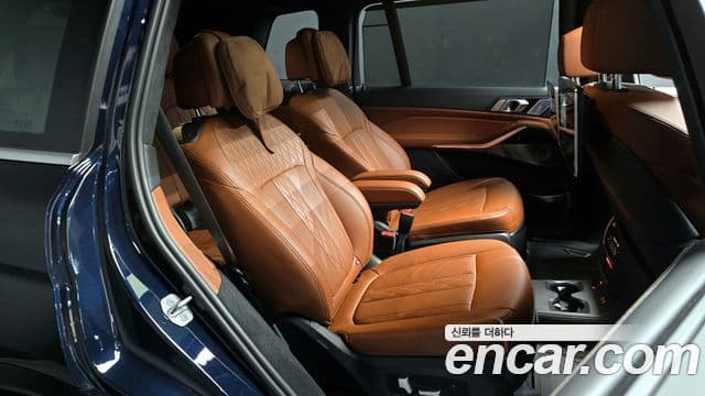 BMW X7 (G07) xDrive 40i M Sport 6인승, 2022 12