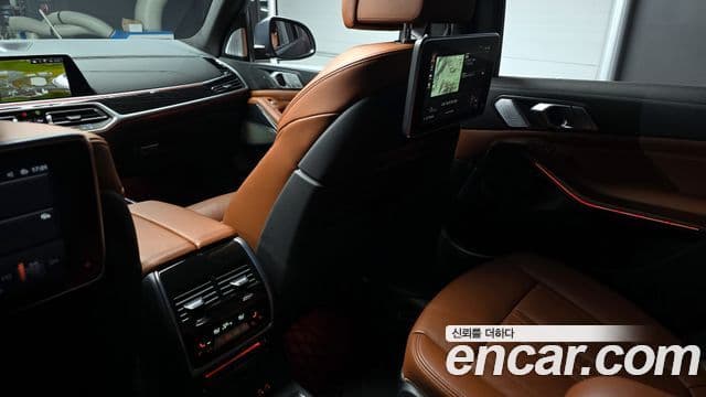 BMW X7 (G07) xDrive 40i M Sport 6인승, 2022 16
