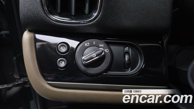 Mini Cooper D Countryman 2세대, 2017 18