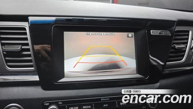 Kia Niro Prestige, 2017 16