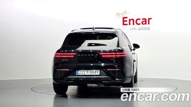 Genesis GV70, 2023 4