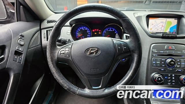 Hyundai Genesis купе 200 турбо D, 2011 13